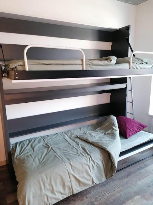Erdvi Studija Spacious Studio Apartment Self Check In Wilna Exterior foto