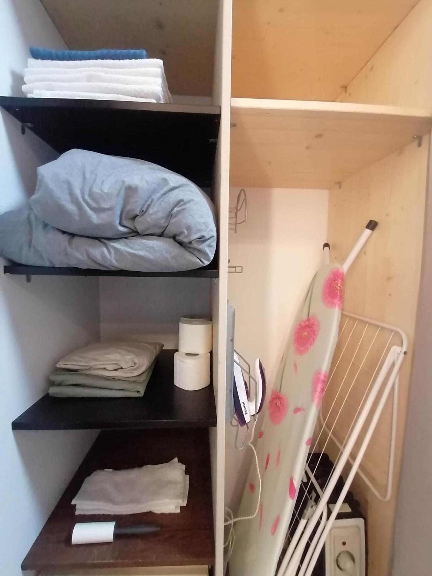 Erdvi Studija Spacious Studio Apartment Self Check In Wilna Exterior foto
